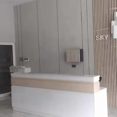 Lynx - Sky Tower C - View, Balcony & Parking * Scopia