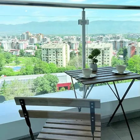 Lynx - Sky Tower C - View, Balcony & Parking * Scopia