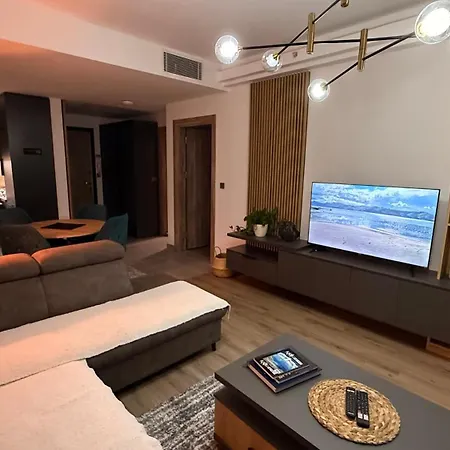 Lynx - Free Parking - Fast Wi-fi - Self Check-in Apartament