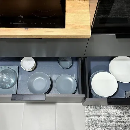 Lynx - Free Parking - Fast Wi-fi - Self Check-in Skopje