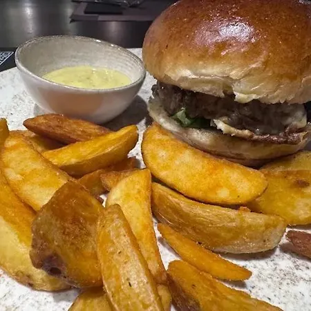 Appartamento Lynx - Free Parking - Fast Wi-fi - Self Check-in Skopje