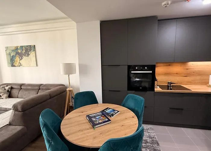 Apartament Lynx - Free Parking - Fast Wi-fi - Self Check-in *