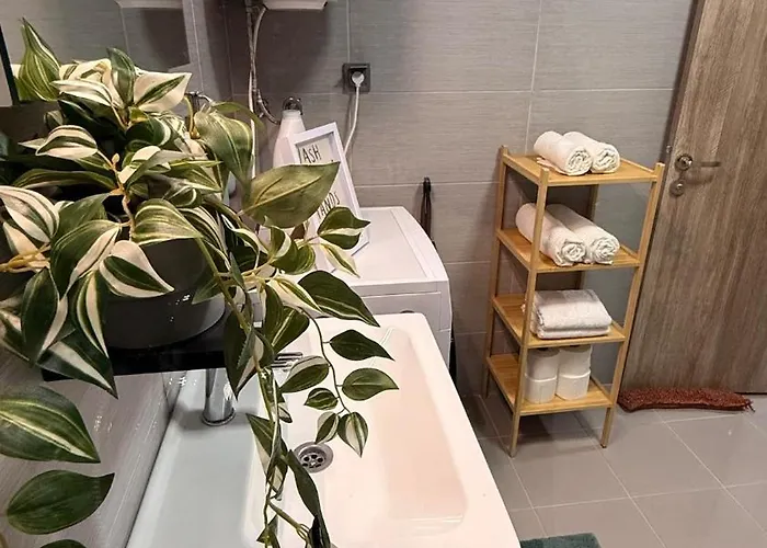 Lynx - Free Parking - Fast Wi-fi - Self Check-in Skopje